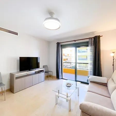 In San Pedro De Alcantara-marbella With Private Parking Daire *