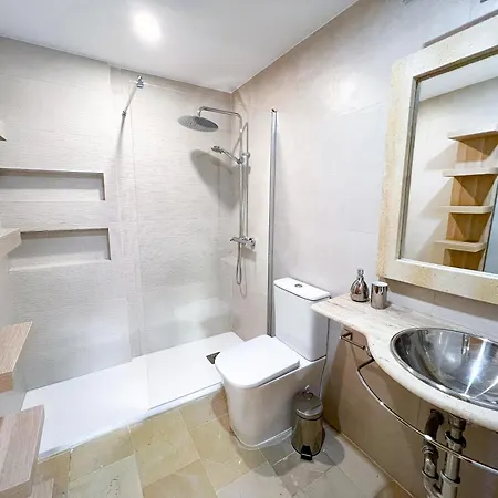 In San Pedro De Alcantara-marbella With Private Parking * Марбелья