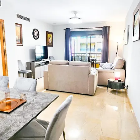 Daire In San Pedro De Alcantara-marbella With Private Parking *