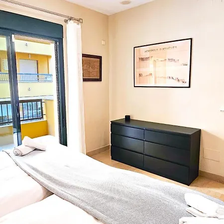 In San Pedro De Alcantara-marbella With Private Parking Apartamento