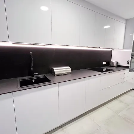 In San Pedro De Alcantara-marbella With Private Parking Marbella