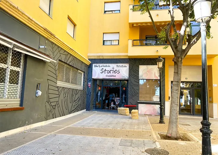 In San Pedro De Alcántara-marbella With Private Parking Apartamento