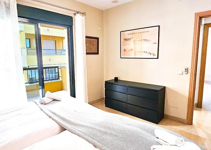 In San Pedro De Alcántara-marbella With Private Parking Apartamento